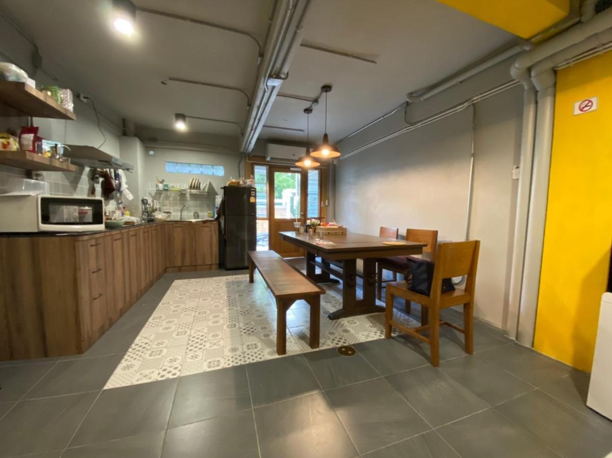 Bangpho Story Hostel Bangkok Kültér fotó