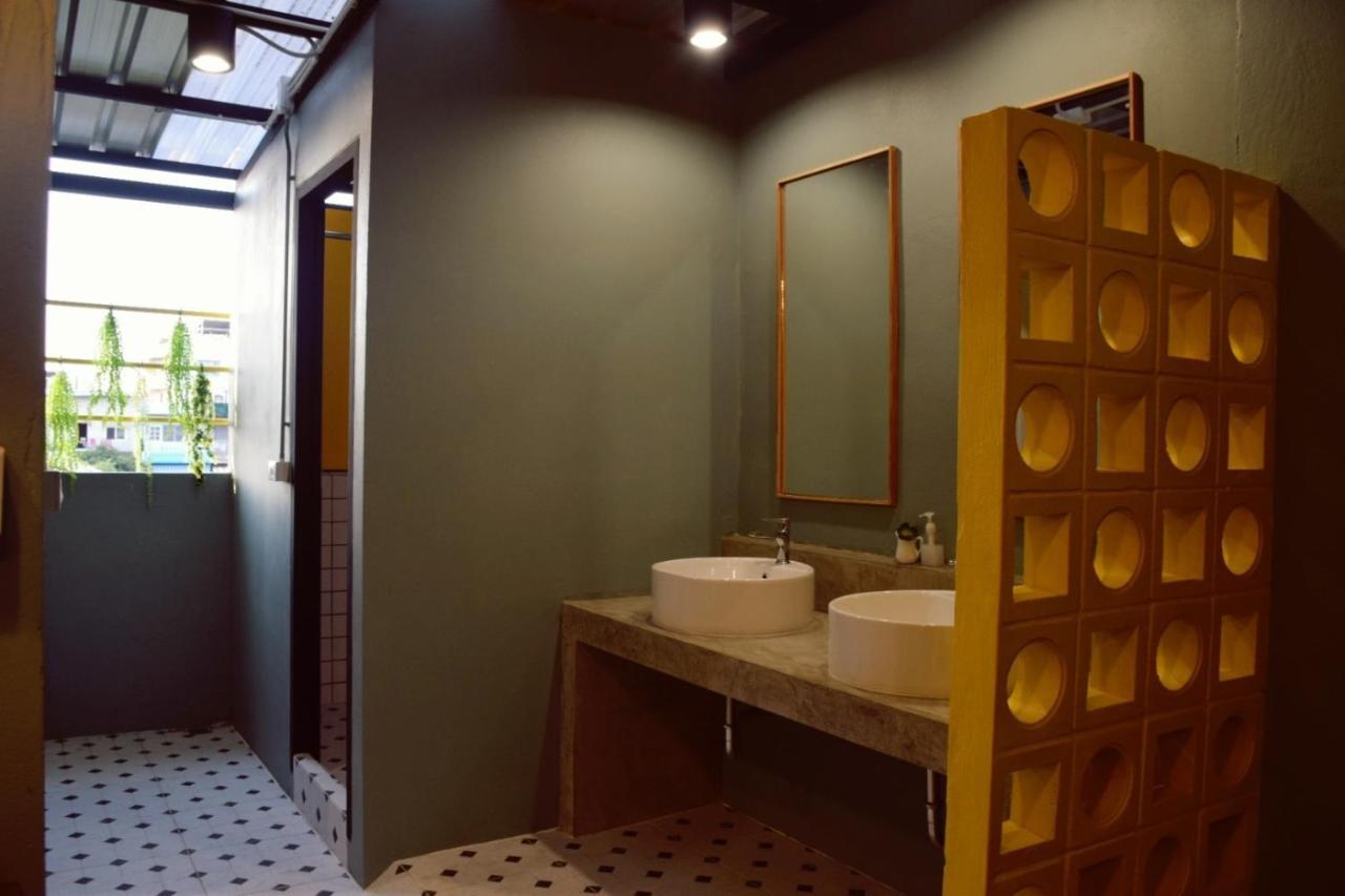 Bangpho Story Hostel Bangkok Kültér fotó