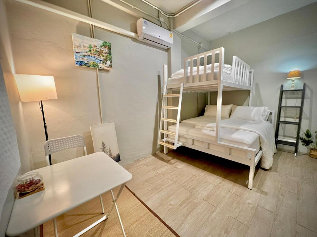 Bangpho Story Hostel Bangkok Kültér fotó